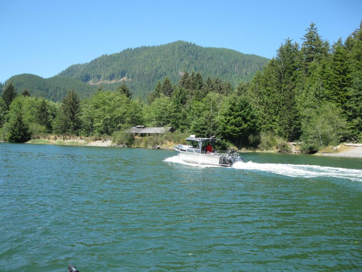 Villa A Shack In The Woods Port Renfrew Esterno foto