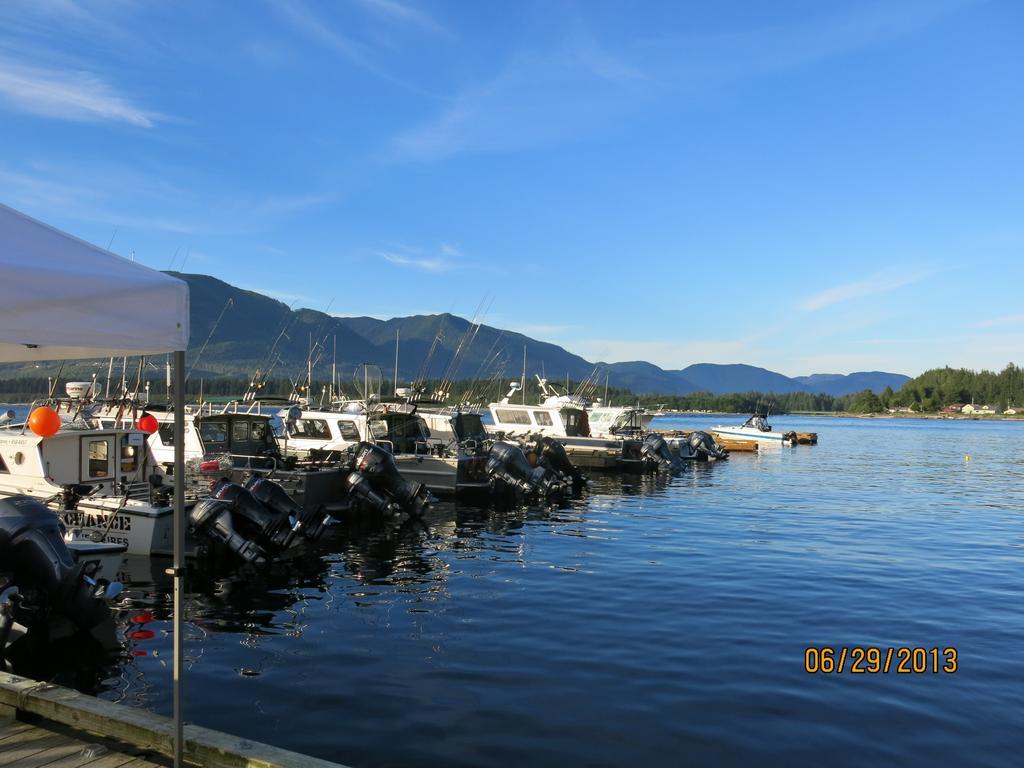 Villa A Shack In The Woods Port Renfrew Esterno foto